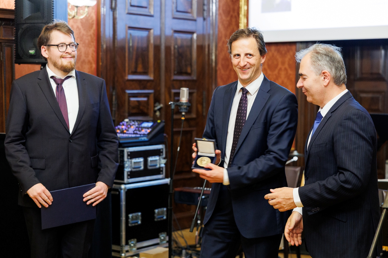 333